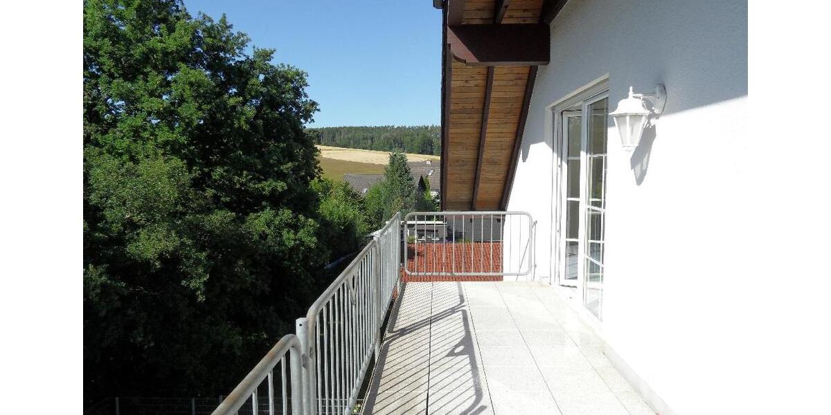 Dachgeschoßwohnung Puderbach - 5 Zimmer, 150 m&sup2;, 980&euro; | Angebot:24763652