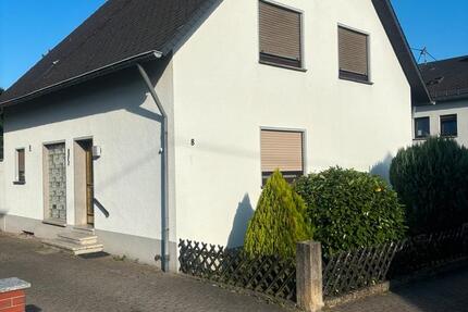 Haus Polch - 6 Zimmer, 120 m&sup2;, 299.000&euro; | Angebot:26796588