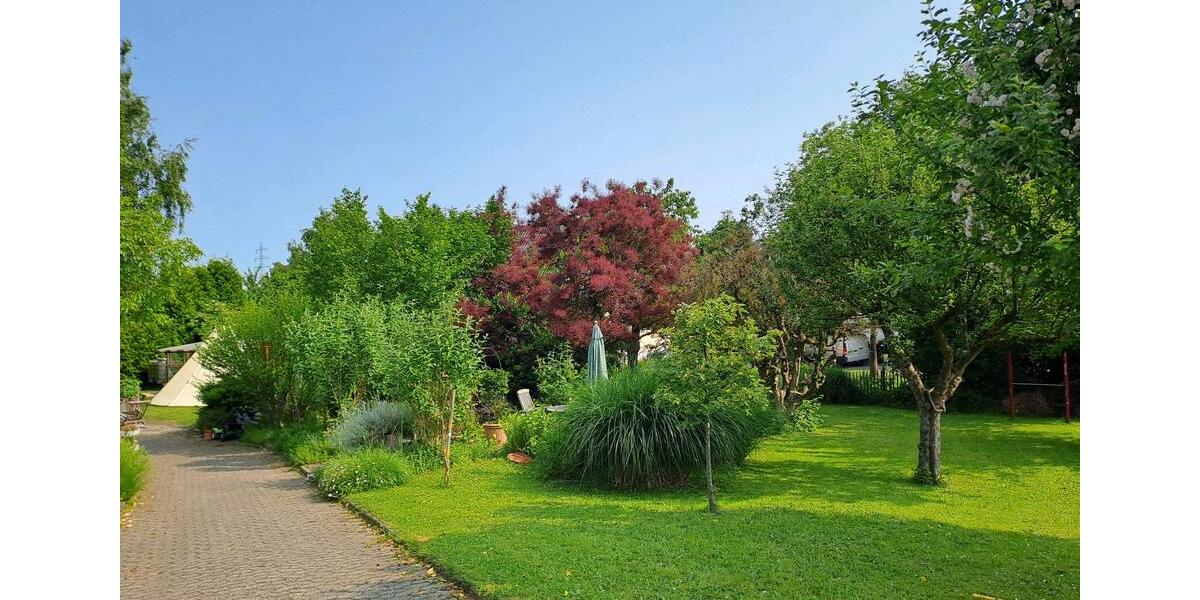 Etagenwohnung Vettelschoß - 2 Zimmer, 105 m&sup2;, 1.400&euro; | Angebot:25269691