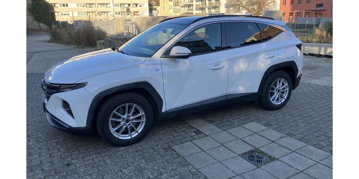Hyundai TUCSON 38.950 km 21.350 &euro; Bad Neuenawheiler 53474