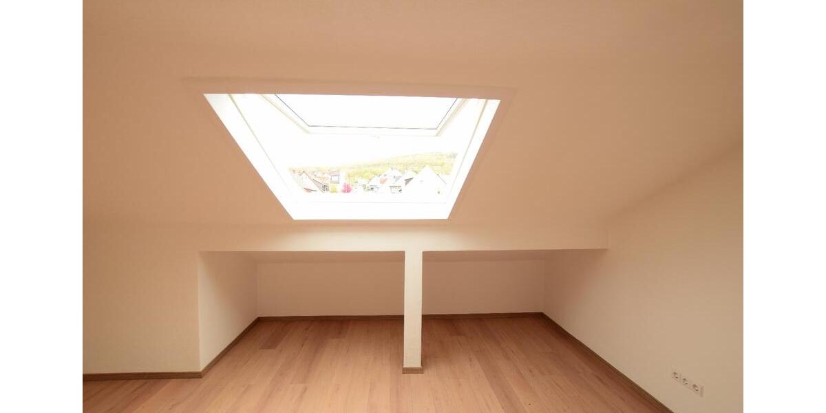 Dachgeschoßwohnung Koblenz Horchheim - 3 Zimmer, 65 m&sup2;, 710&euro; | Angebot:26435810