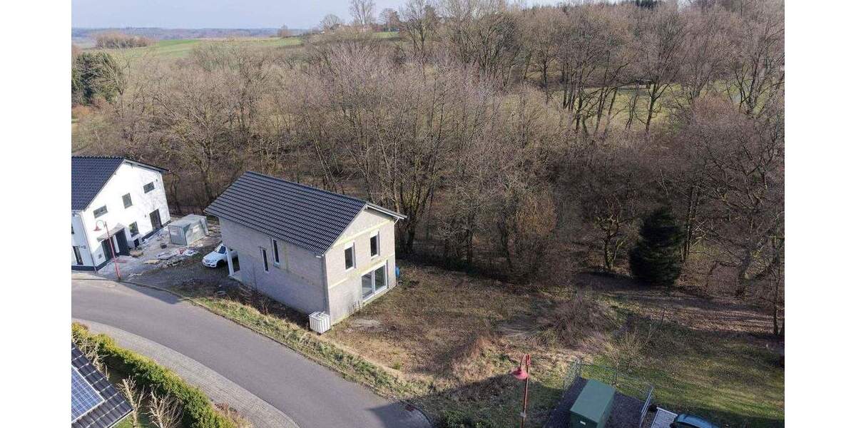 Einfamilienhaus Flammersfeld - 6 Zimmer, 158 m&sup2;, 360.000&euro; | Angebot:25711004