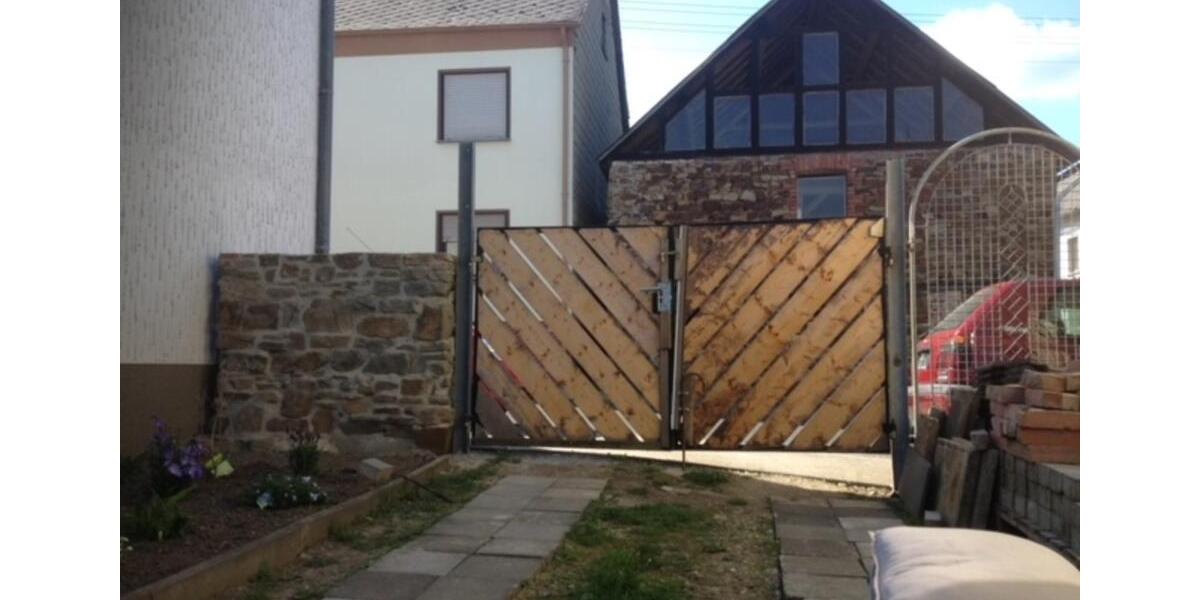 Einfamilienhaus Ettringen - 5 Zimmer, 150 m&sup2;, 165.000&euro; | Angebot:25368874