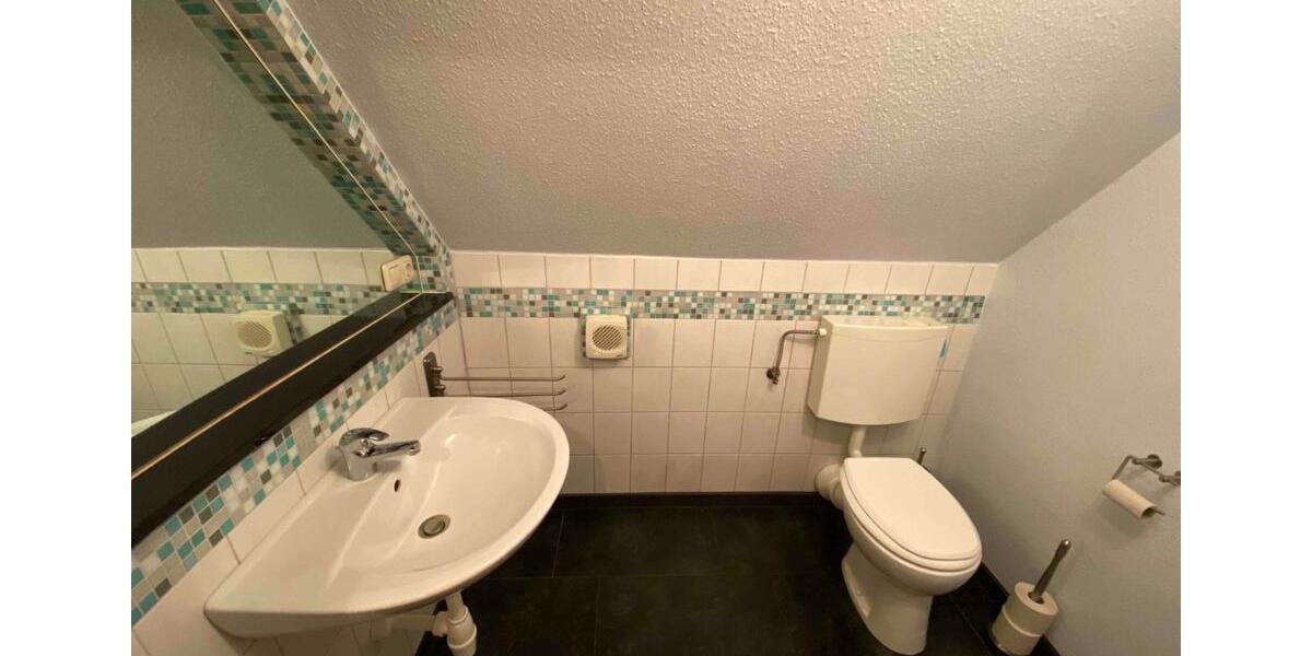 Einfamilienhaus Nickenich - 9 Zimmer, 175 m&sup2;, 449.000&euro; | Angebot:25171397