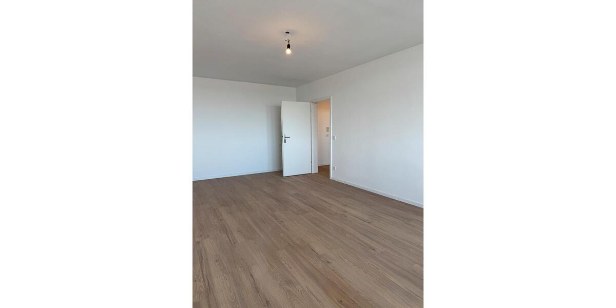 Etagenwohnung Breitscheid - 2 Zimmer, 72 m&sup2;, 1.300&euro; | Angebot:25965357