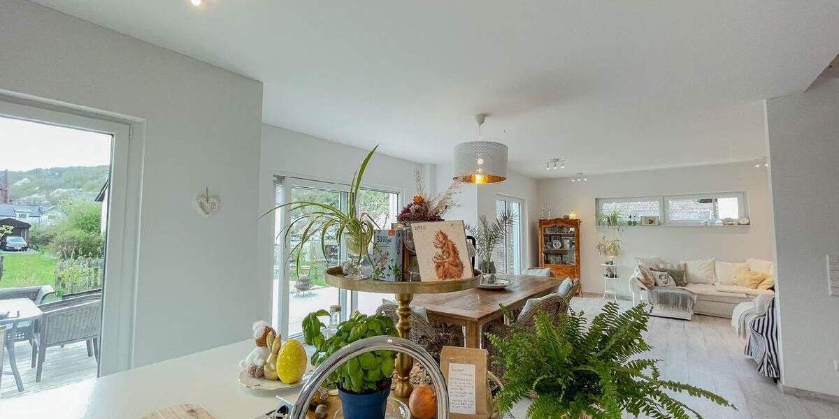 Einfamilienhaus Remagen Unkelbach - 7 Zimmer, 176 m&sup2;, 796.000&euro; | Angebot:25695606