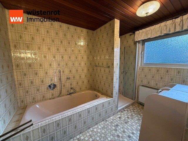 Mehrfamilienhaus, Wohnhaus Neuwied / Niederbieber Niederbieber - 7 Zimmer, 210 m&sup2;, 398.000&euro; | Angebot:25668591