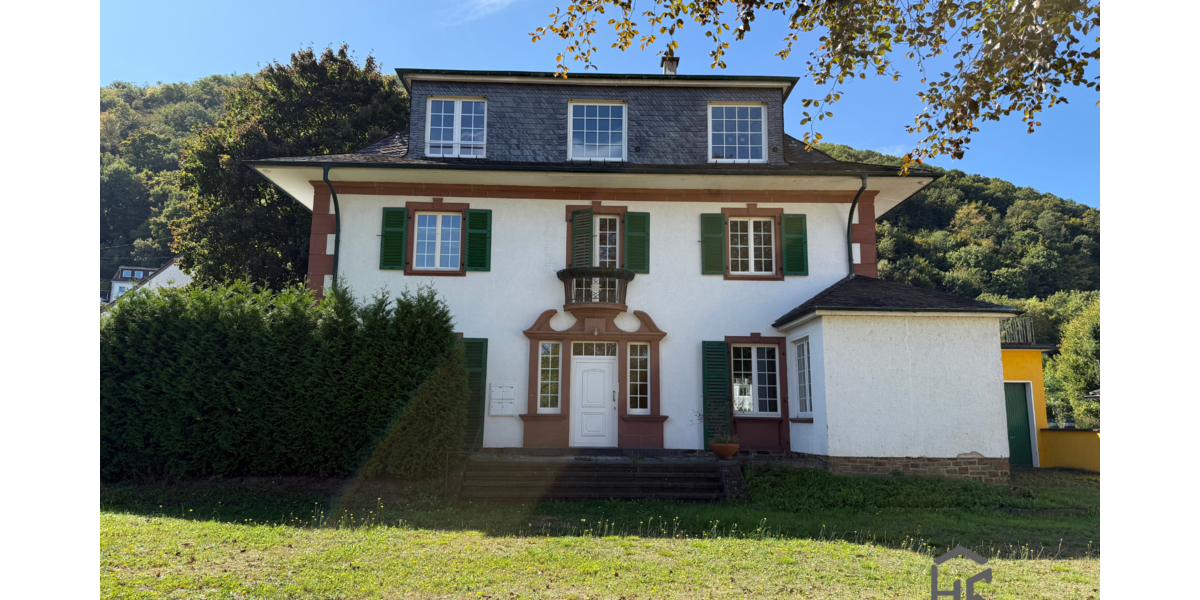 Einfamilienhaus Brohl - Lützing Lützing - 14 Zimmer, 350 m&sup2;, 849.000&euro; | Angebot:23204138