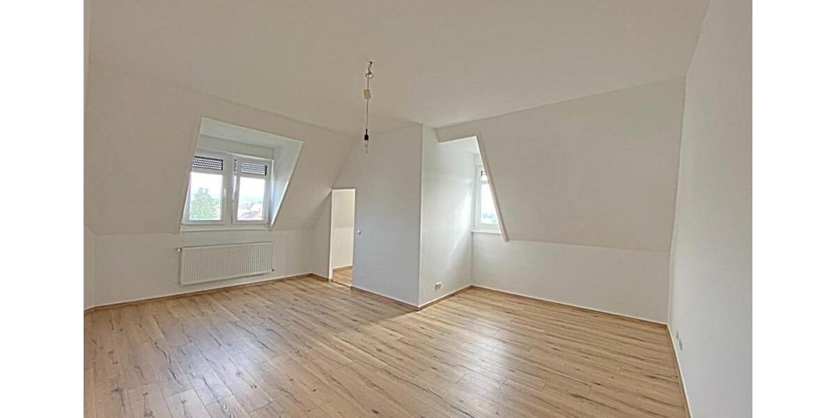 Dachgeschoßwohnung Neuwied Block - 3 Zimmer, 120 m&sup2;, 900&euro; | Angebot:23879708