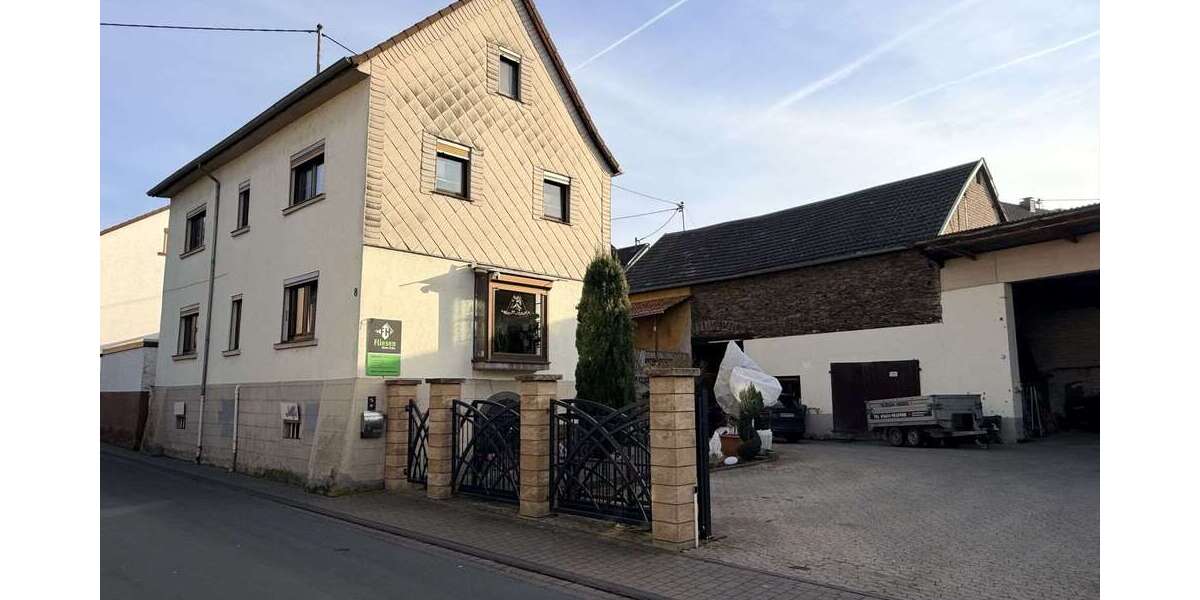 Einfamilienhaus Neuwied / Oberbieber Oberbieber - 9 Zimmer, 217 m&sup2;, 329.000&euro; | Angebot:25519203