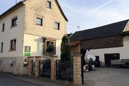 Haus Neuwied / Oberbieber Oberbieber - 9 Zimmer, 217 m&sup2;, 329.000&euro; | Angebot:25519203