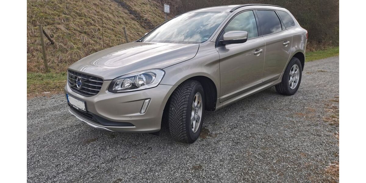 Volvo XC60 129.000 km 15.900 &euro; Heiligenroth 56412