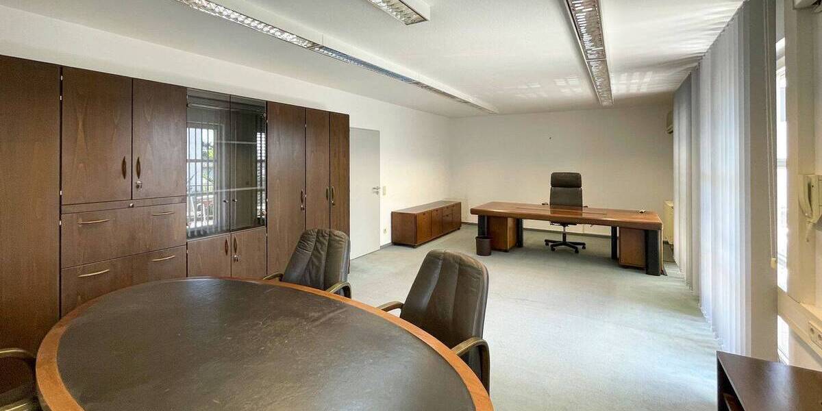 Gewerbeobjekt Rengsdorf - 6 Zimmer, 143 m&sup2;, 1.250&euro; | Angebot:25819916