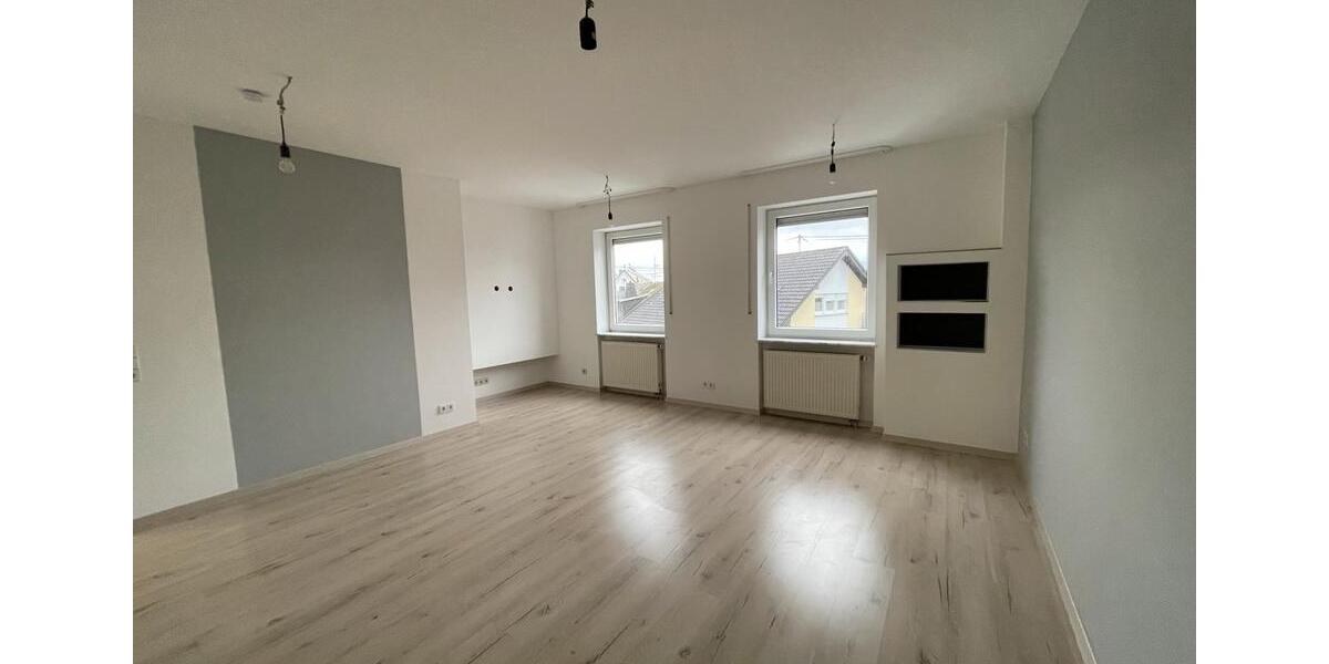 Etagenwohnung Neuwied - 3.5 Zimmer, 101 m&sup2;, 900&euro; | Angebot:25546343
