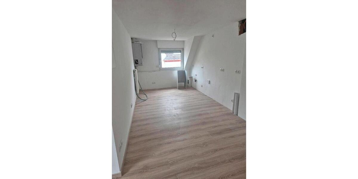 Dachgeschoßwohnung Koblenz Bisholder - 3 Zimmer, 90 m&sup2;, 1.150&euro; | Angebot:26507342