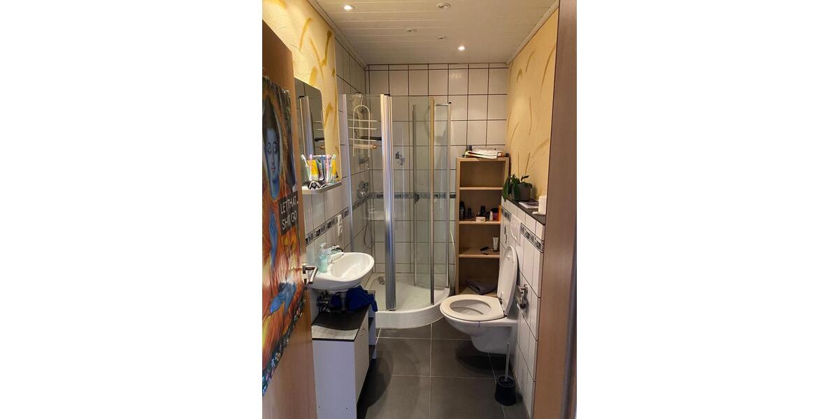 Etagenwohnung Sinzig - 7 Zimmer, 285 m&sup2;, 470&euro; | Angebot:25516747