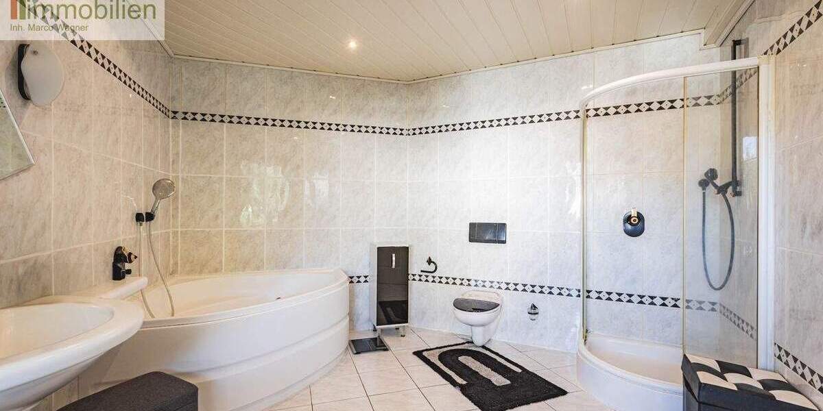 Doppelhaushälfte Roßbach - 3 Zimmer, 134 m&sup2;, 325.000&euro; | Angebot:25899057