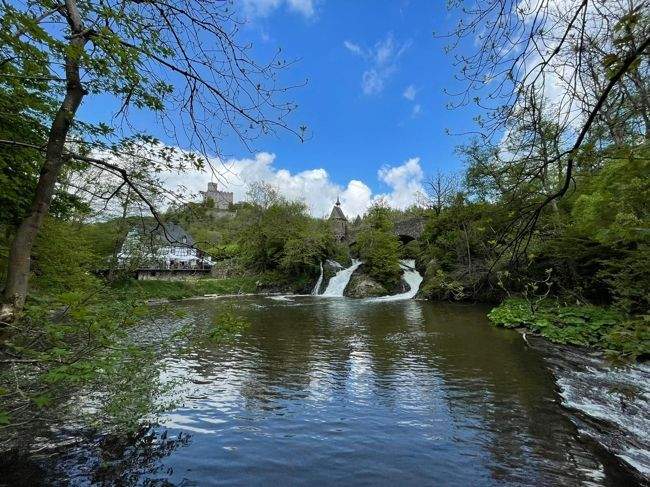 Einfamilienhaus Roes - 1.250.000&euro; | Angebot:25731082