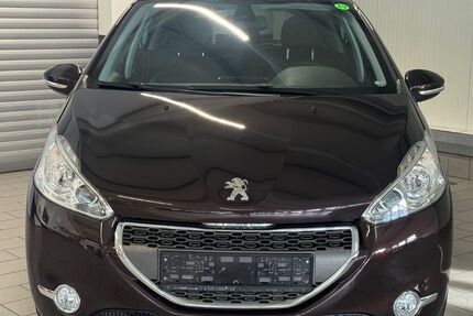 Peugeot 208 98.000 km 7.490 &euro; Brey 56321