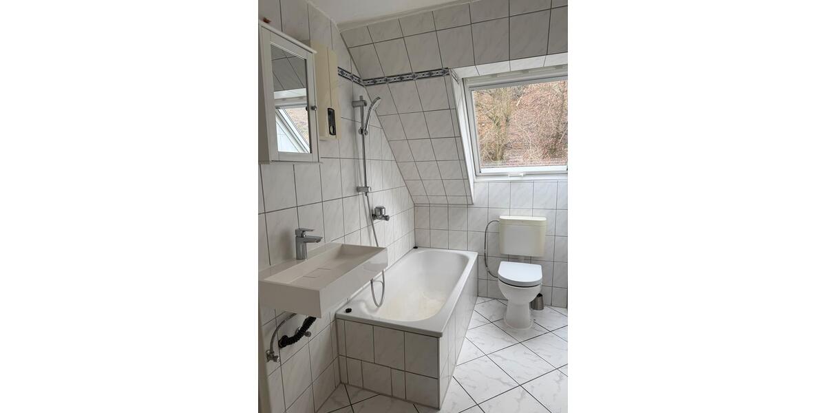 Dachgeschoßwohnung Bad Ems - 2 Zimmer, 45 m&sup2;, 450&euro; | Angebot:25286726