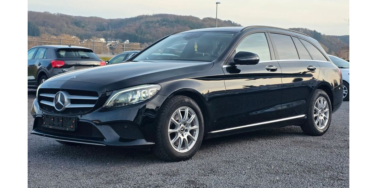 Mercedes-Benz C 220 147.000 km 19.990 &euro; Oberwinter 53424