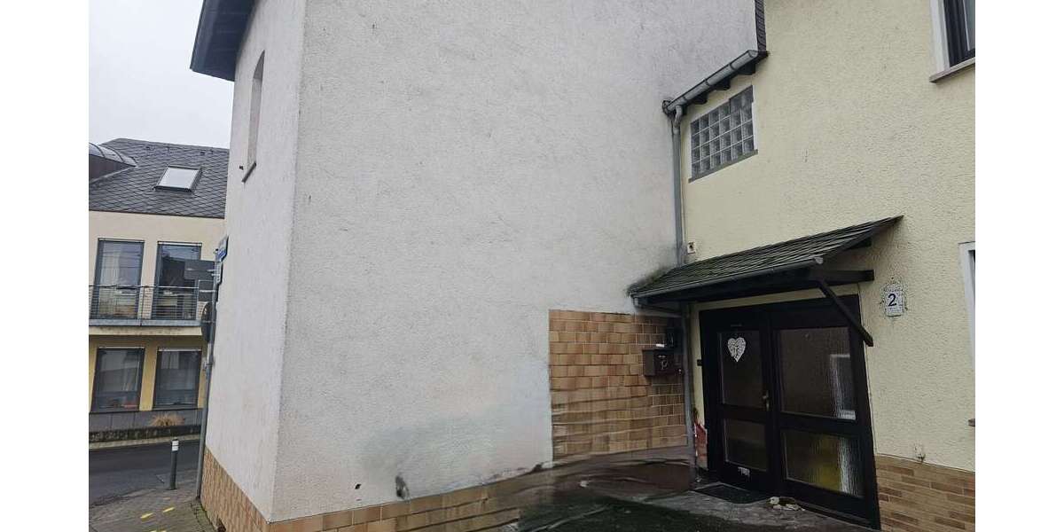 Einfamilienhaus Andernach-Miesenheim Miesenheim - 4 Zimmer, 140 m&sup2;, 189.000&euro; | Angebot:25982965