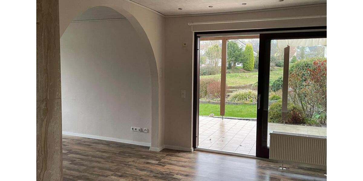 Doppelhaushälfte Montabaur - 6.5 Zimmer, 146 m&sup2;, 1.300&euro; | Angebot:25843109