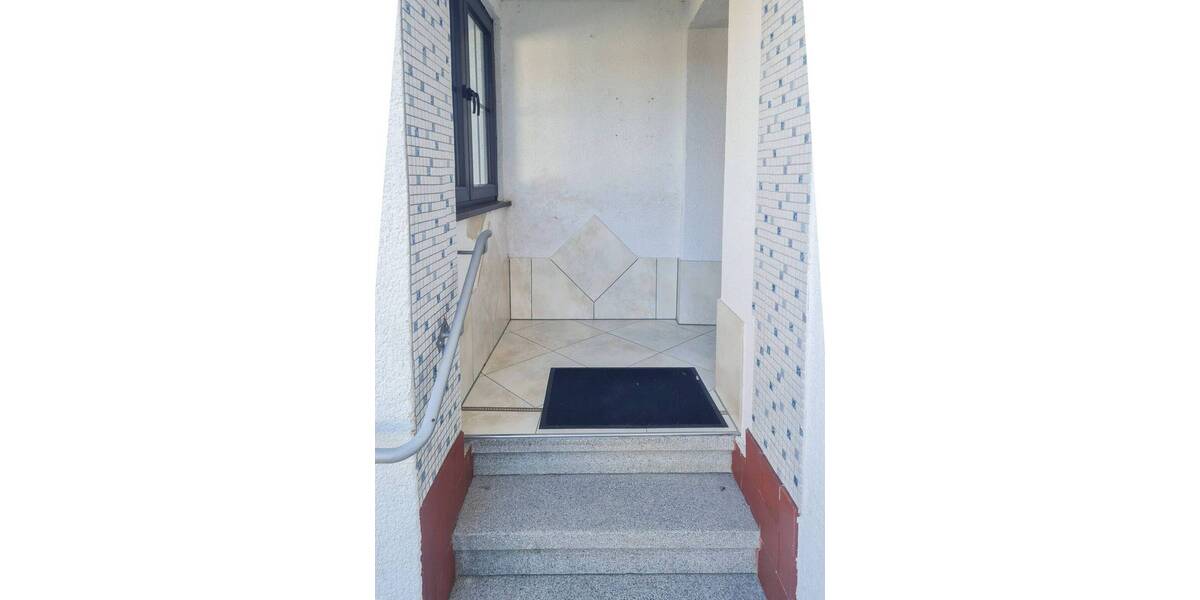 Einfamilienhaus Rüscheid - 8 Zimmer, 200 m&sup2;, 295.000&euro; | Angebot:25691878