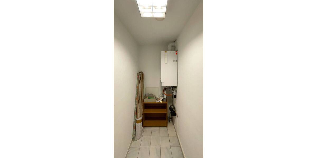 Gewerbeobjekt Rengsdorf - 6 Zimmer, 143 m&sup2;, 1.250&euro; | Angebot:25819916