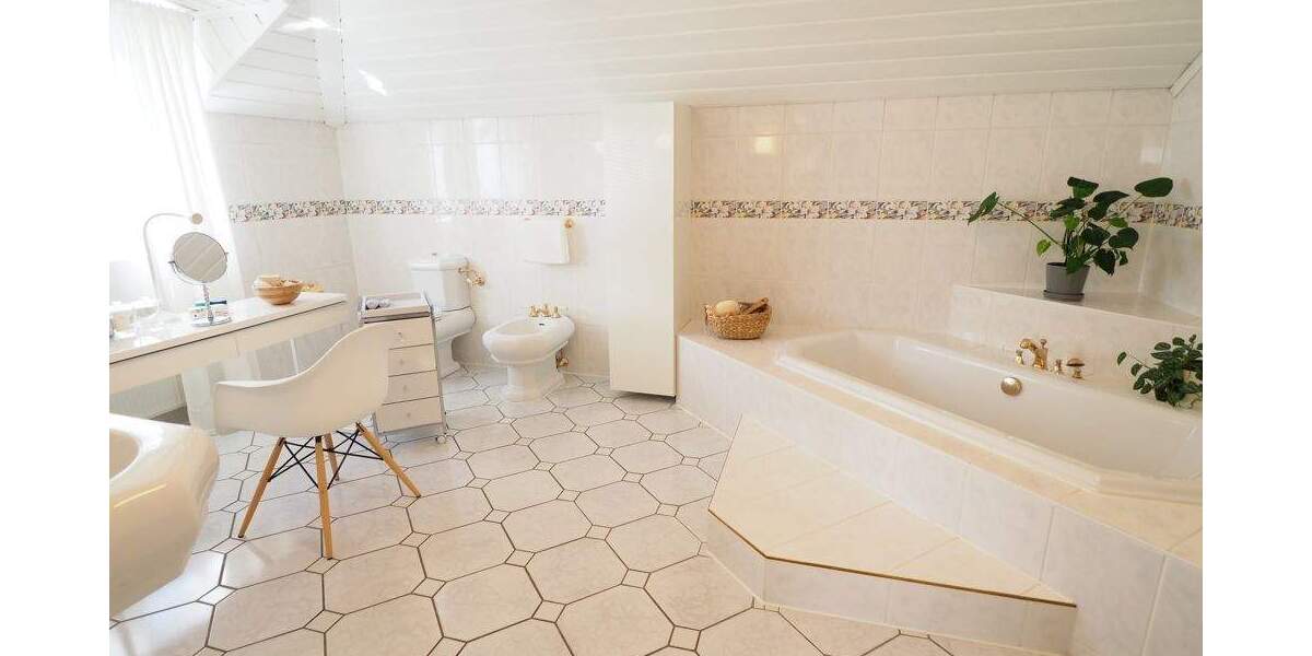 Mehrfamilienhaus, Wohnhaus Helferskirchen - 1 Zimmer, 284 m&sup2;, 649.000&euro; | Angebot:25665810