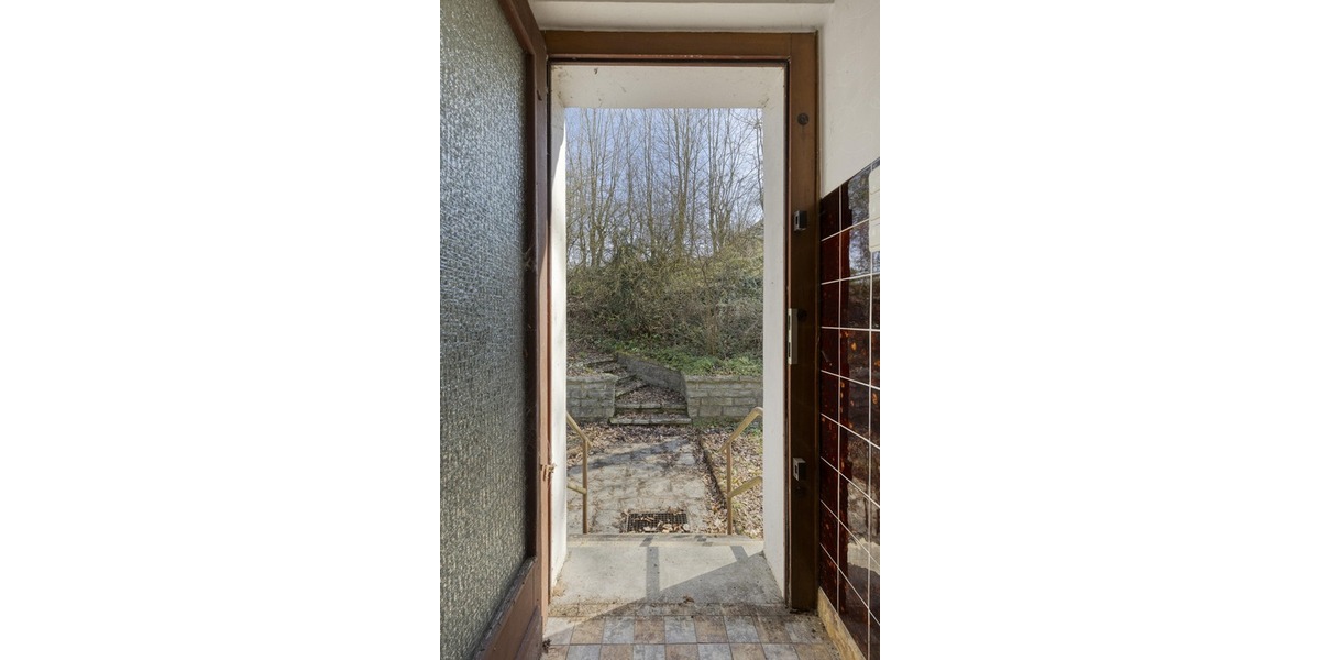 Solides Haus mit großem Garten in Aussichtslage ! - Einfamilienhaus Staudt | Angebot:25942745