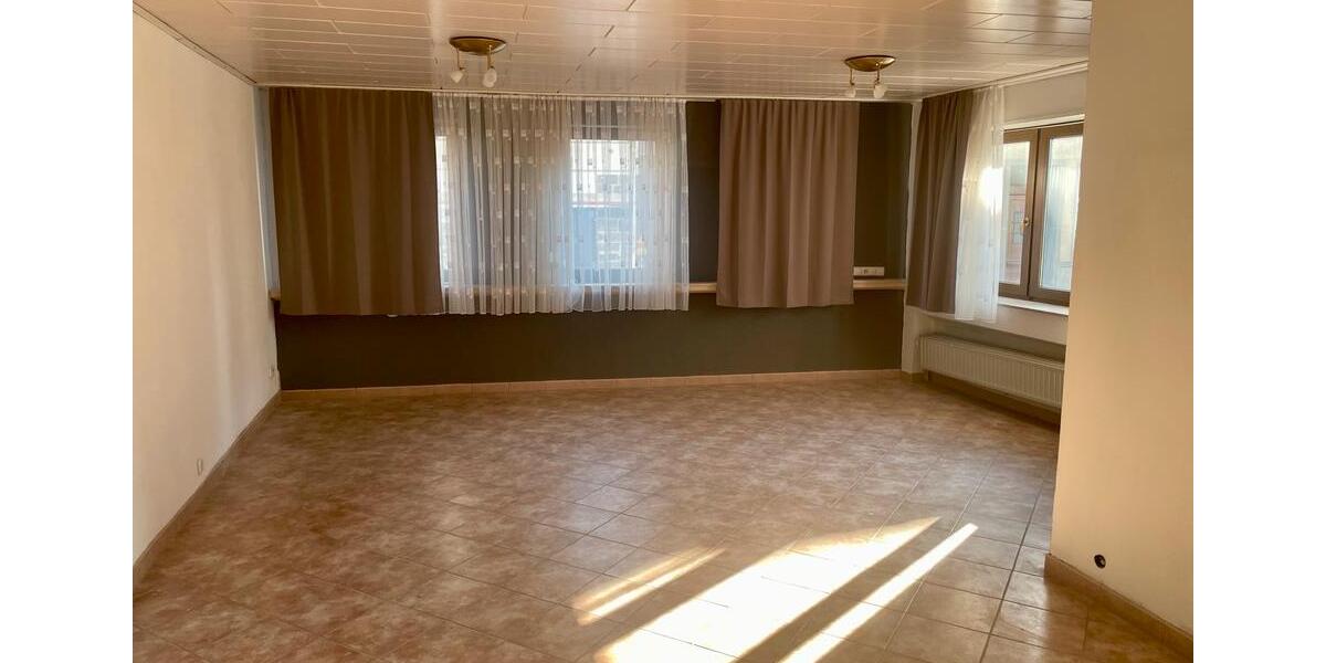 Einfamilienhaus Polch - 4 Zimmer, 190 m&sup2;, 1.400&euro; | Angebot:26032815