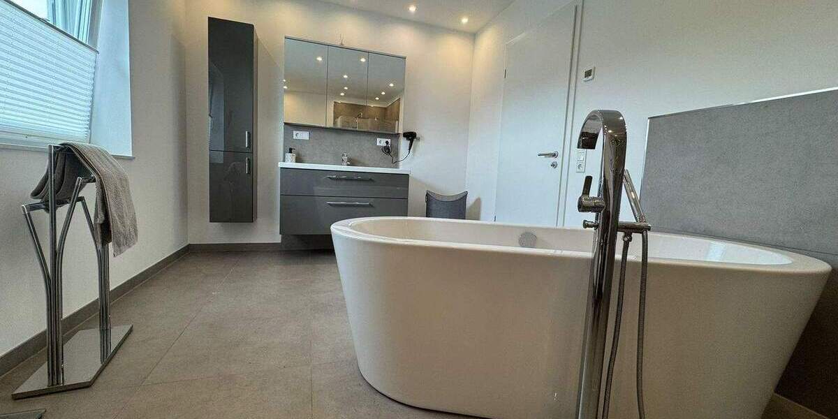 Einfamilienhaus Flammersfeld - 6 Zimmer, 206 m&sup2;, 699.000&euro; | Angebot:25741514