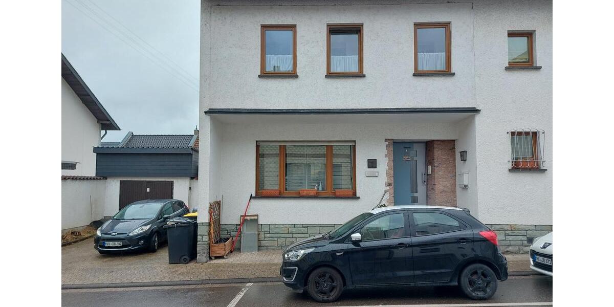 Etagenwohnung Andernach - 5 Zimmer, 124 m&sup2;, 325.000&euro; | Angebot:26164175