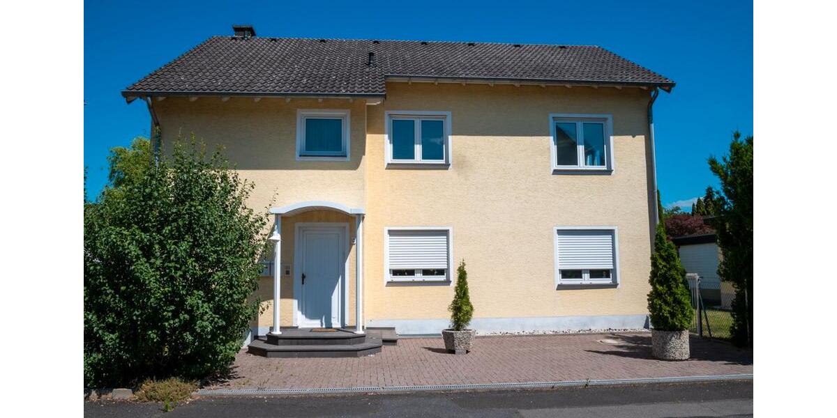 Mehrfamilienhaus, Wohnhaus Bad Neuenahr-Ahrweiler Ahrweiler - 6 Zimmer, 156 m&sup2;, 700.000&euro; | Angebot:25962875