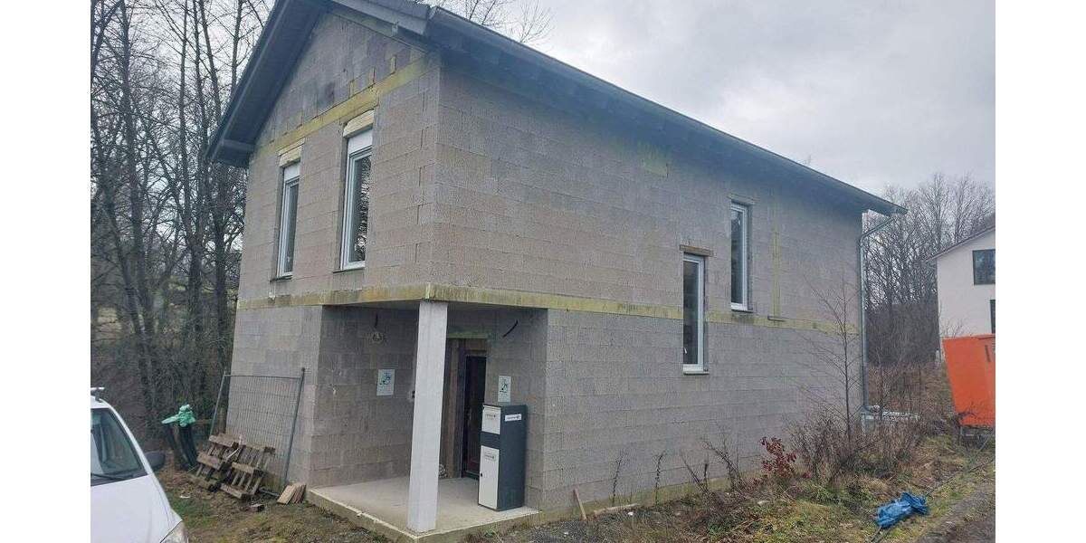 Einfamilienhaus Flammersfeld - 6 Zimmer, 158 m&sup2;, 360.000&euro; | Angebot:25711004