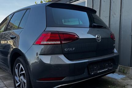 VW Golf 111.024 km 9.980 &euro; Bad Breisig 53498