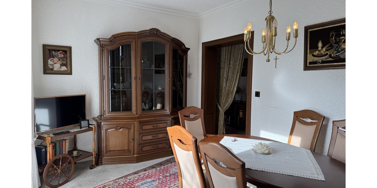 Zwei-Parteienhaus mit Baugrund - Zweifamilienhaus Niederzissen | Angebot:25145612