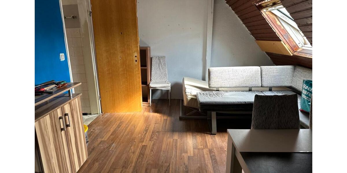 Dachgeschoßwohnung Boppard - 1 Zimmer, 25 m&sup2;, 300&euro; | Angebot:25883282