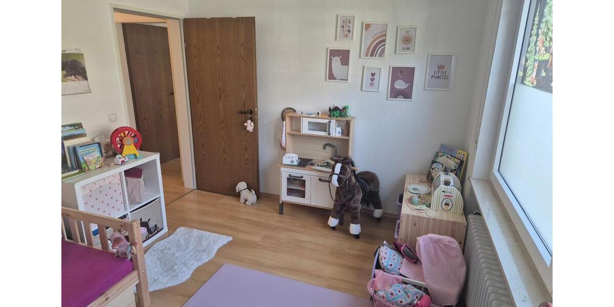 Hochparterre Unkel - 3 Zimmer, 94 m&sup2;, 850&euro; | Angebot:25999961