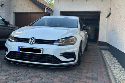 VW Golf 74.567 km 29.890 &euro; Saffig 56648