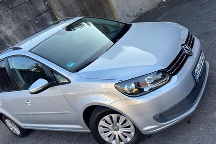 VW Touran 195.000 km 7.499 &euro; Koblenz 56075