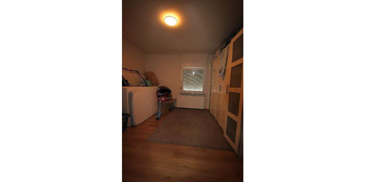 Mehrfamilienhaus, Wohnhaus Brohl-Lützing Brohl - 9 Zimmer, 240 m&sup2;, 350.000&euro; | Angebot:25690103