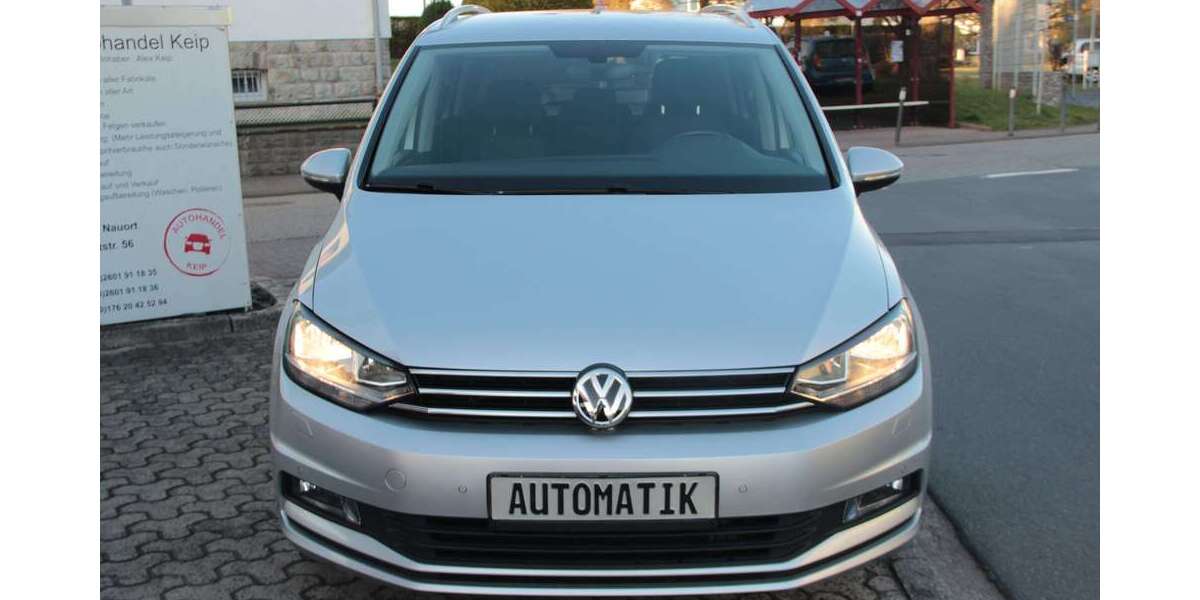 VW Touran 136.500 km 17.990 &euro; Nauort 56237