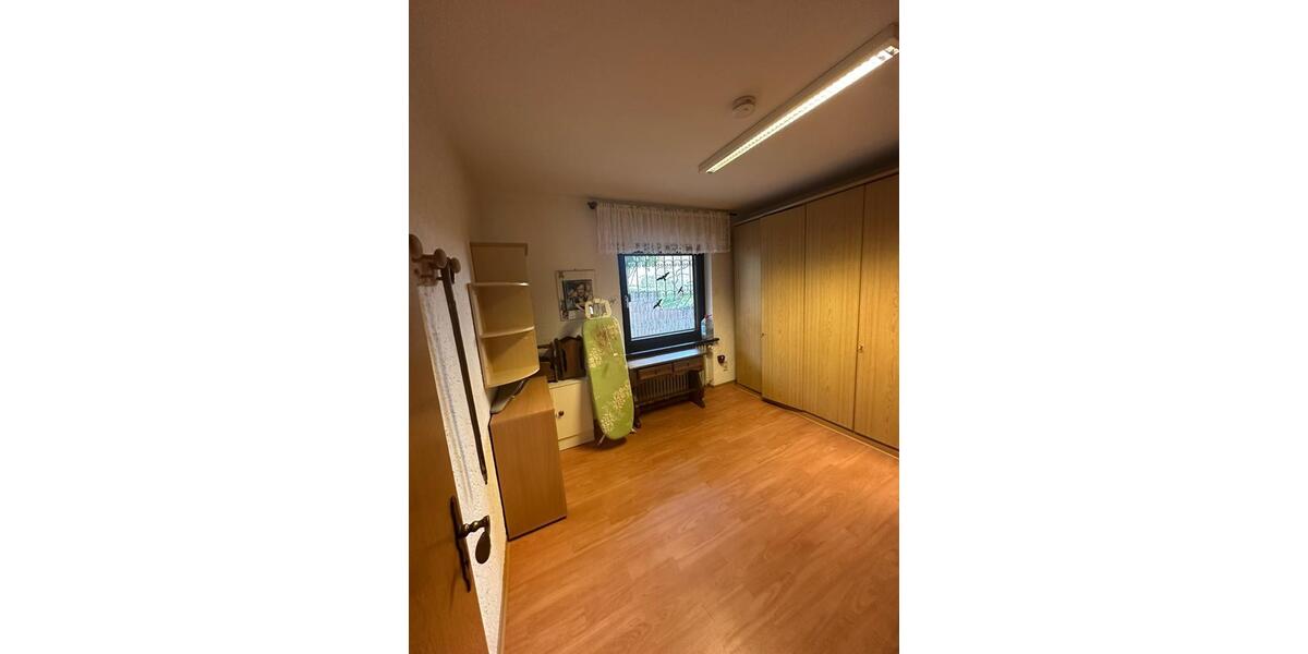 Bungalow Hillscheid - 6.5 Zimmer, 182 m&sup2;, 429.000&euro; | Angebot:25929557