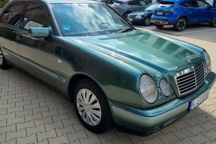 Mercedes-Benz E 230 186.500 km 4.300 &euro; Mendig 56743