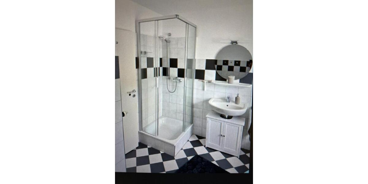 Etagenwohnung Koblenz Karthause - 2 Zimmer, 85 m&sup2;, 450&euro; | Angebot:25614240