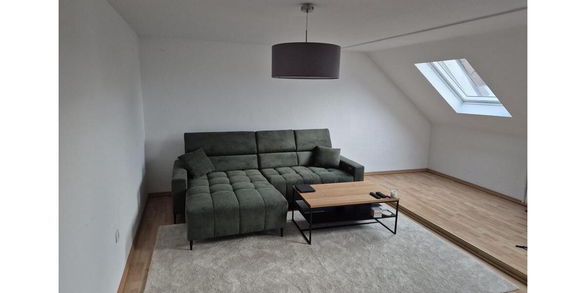 Dachgeschoßwohnung Urmitz - 2 Zimmer, 60 m&sup2;, 475&euro; | Angebot:25935772