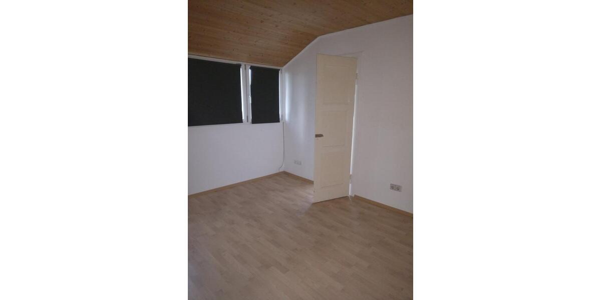Etagenwohnung Neustadt (Wied) Hombach - 5 Zimmer, 140 m&sup2;, 800&euro; | Angebot:25934718