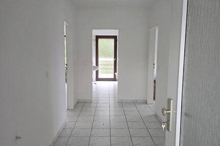 Wohnung Montabaur - 3 Zimmer, 95 m&sup2;, 950&euro; | Angebot:24853906